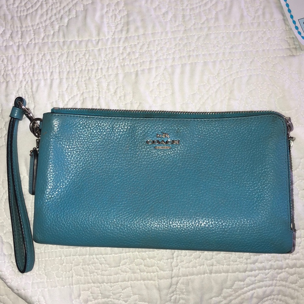 Coach! Wallet - Picture 2 of 7